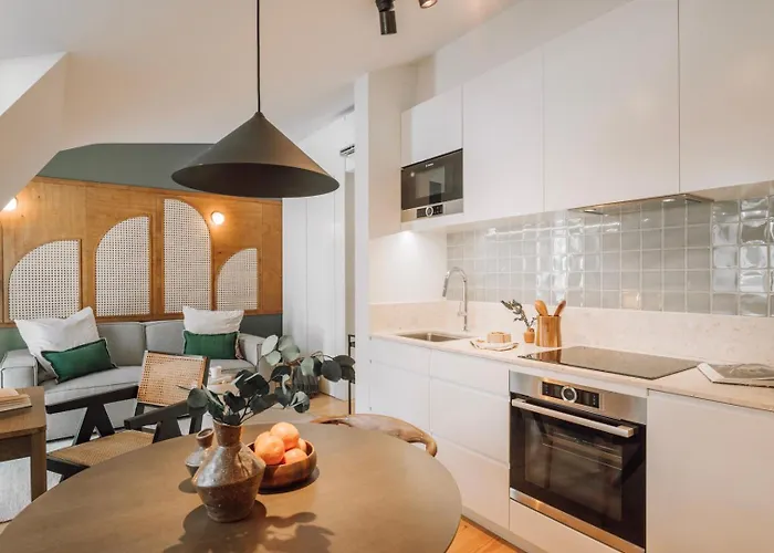 Chalay - 1 Bedroom And Terrace In Santo Antonio Lizbona