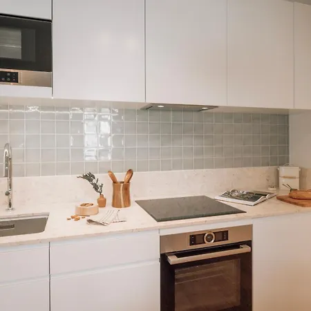 Chalay - 1 Bedroom And Terrace In Santo Antonio Лиссабон