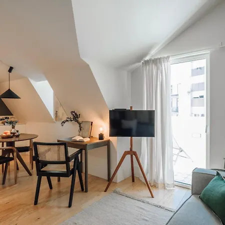 Chalay - 1 Bedroom And Terrace In Santo Antonio Apartment Lisbon