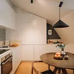 アパート Chalay - 1 Bedroom And Terrace In Santo Antonio リスボン