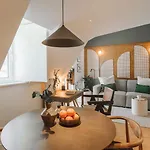 Chalay - 1 Bedroom And Terrace In Santo Antonio リスボン